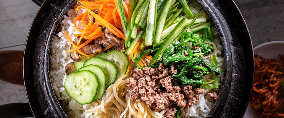 Bibimbap in cast iron pot