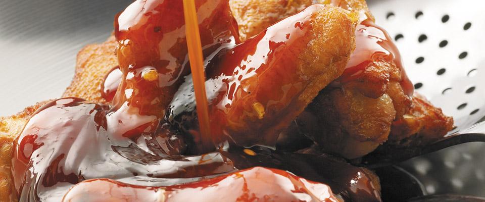 Preparation of glazed chicken wings