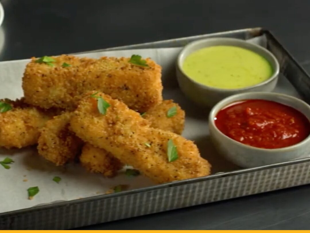 Fried Macaroni and Cheese Sticks with Dipping Sauces
