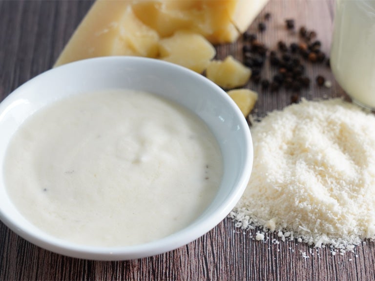 cheese sauce in bowl