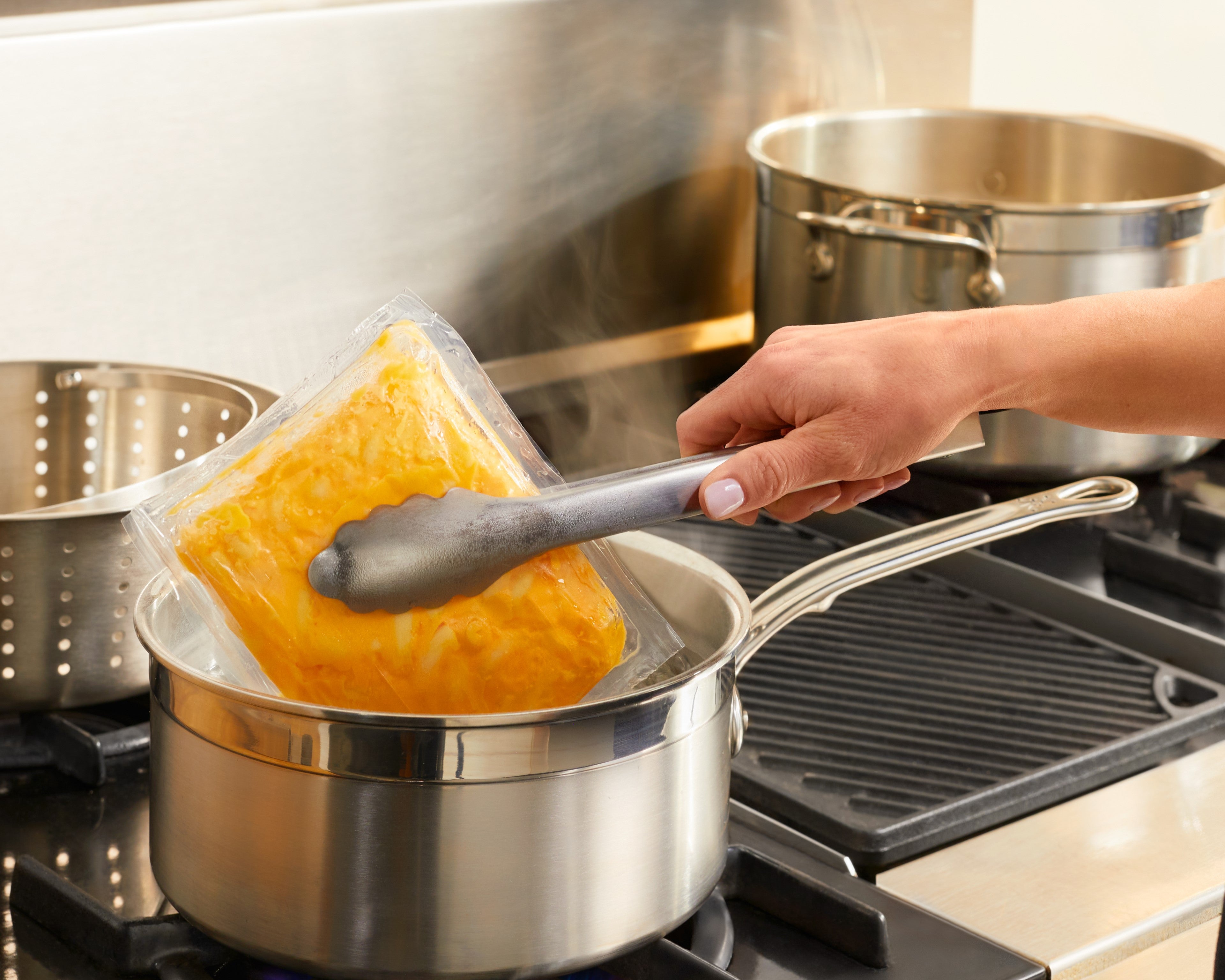 custom off the shelf products pouch in boiling water