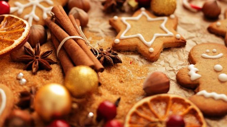 Cash in on Seasonal Splurging