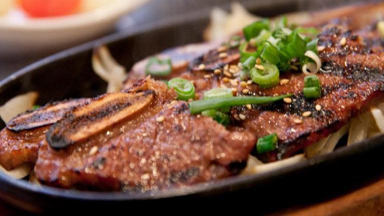 Korean barbecue short ribs in serving dish