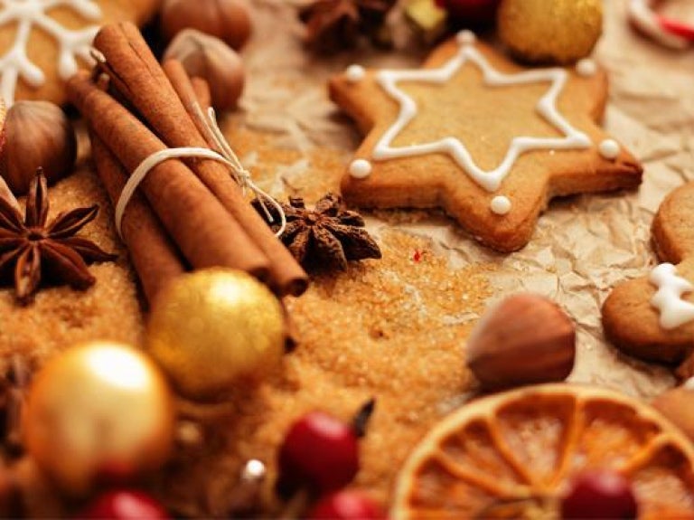 Cash in on Seasonal Splurging