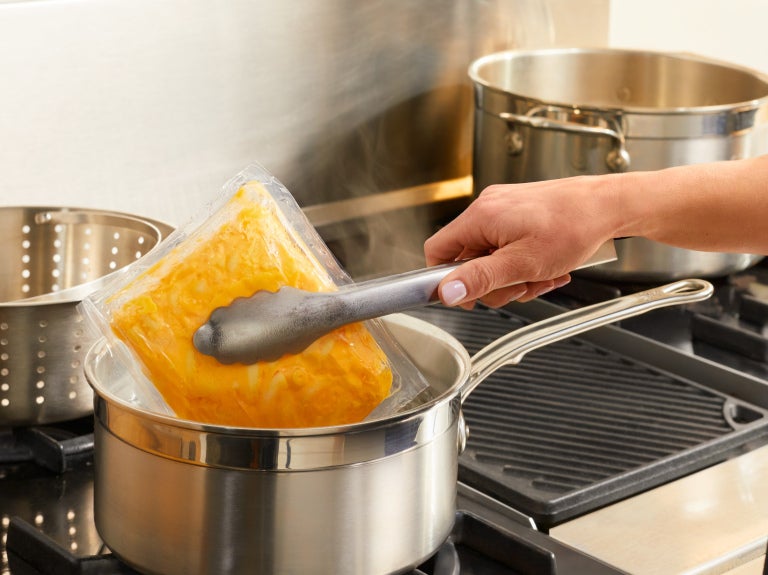 custom off the shelf products pouch in boiling water