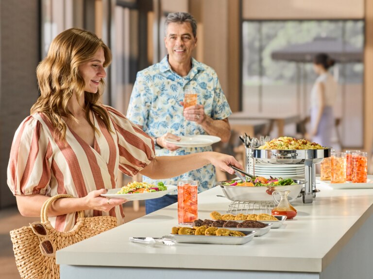 couple eating buffet style