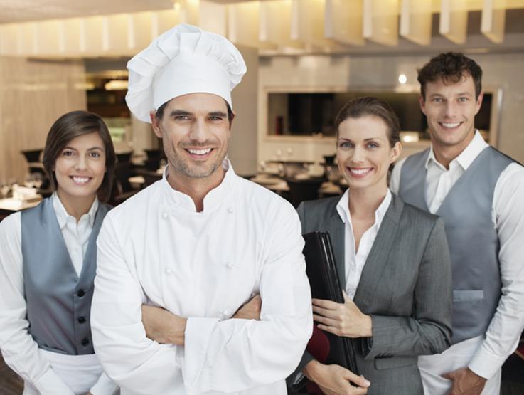 GettyImages-151812102_737x555.jpg Chef and team in kitchen