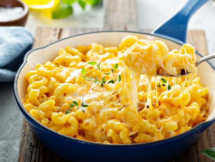 Macaroni and cheese in a skillet