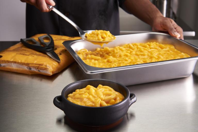 Stouffers Traditional Macaroni and Cheese Pouch Lifestyle