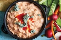 Buffalo Chicken Cheese Dip