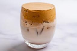Dalgona Coffee