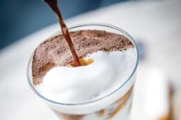 Iced Tiramisu Latte