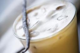 Iced Vanilla Latte